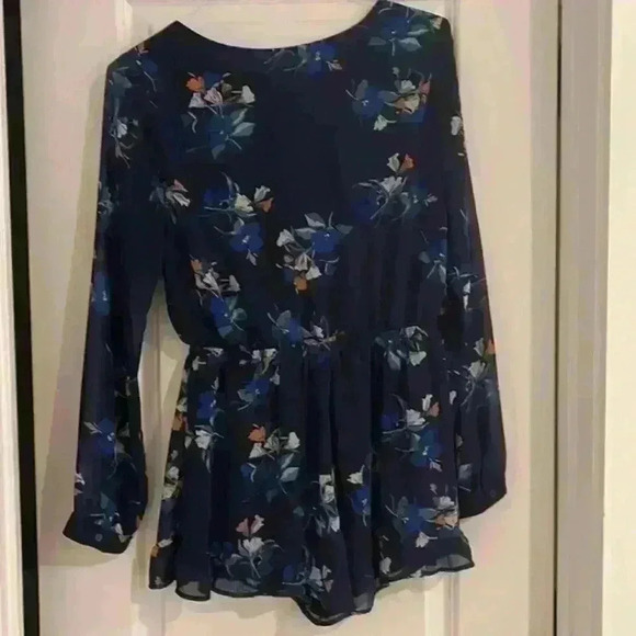 Floral Romper - Picture 2 of 5